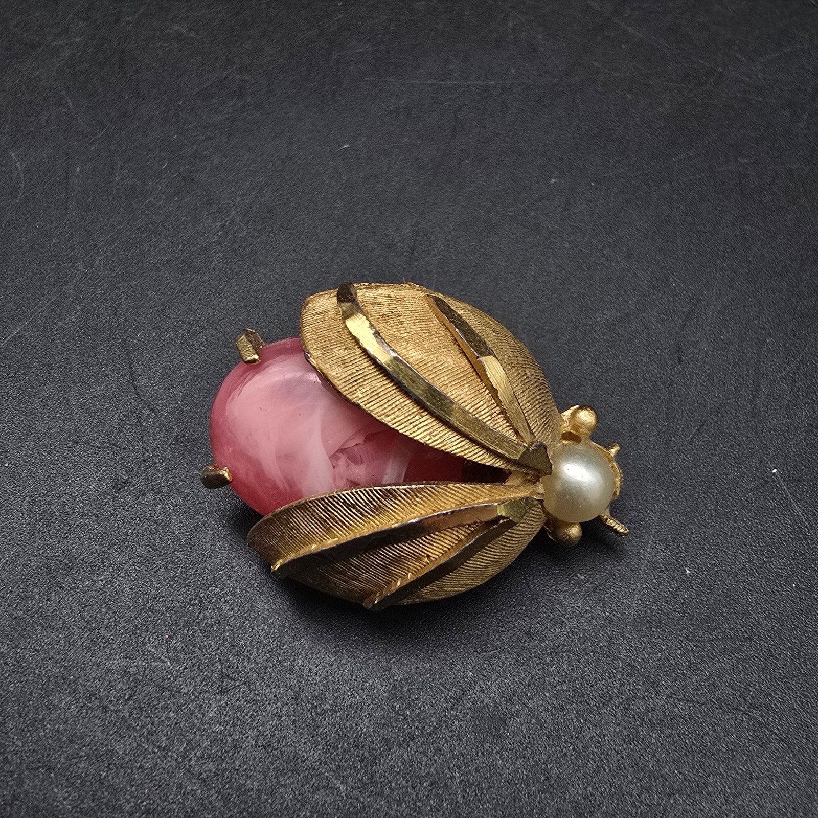 Bsk Pink Jelly Belly Bug Brooch Gold Tone Faux Pearl Vintage Insect Jewelry 30$